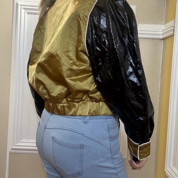 Stylish Gold and Black Bomber Jacket - Picture 7 of 7